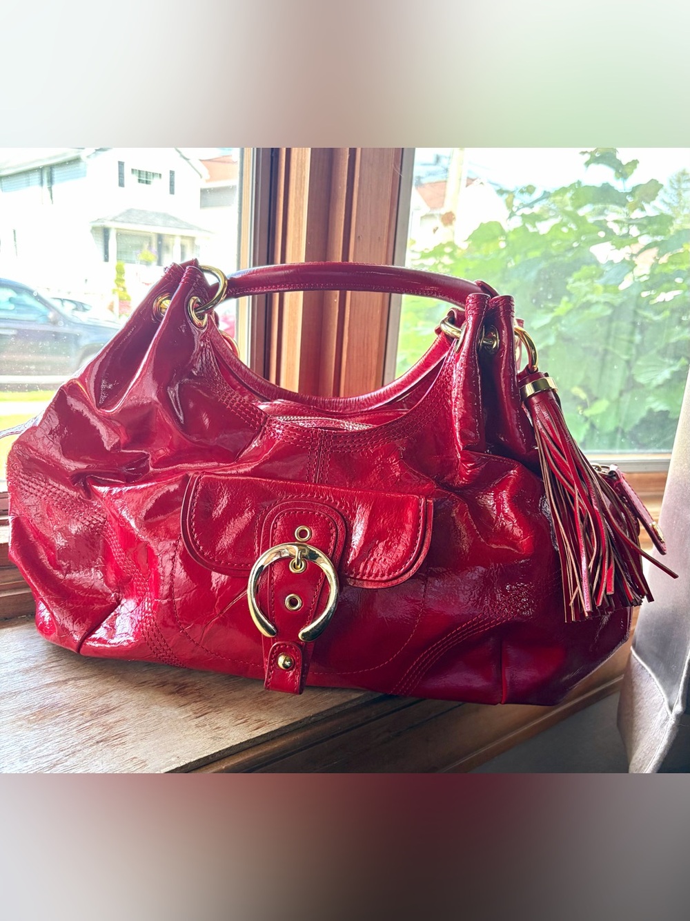 Perlina Red Patent Leather Tassel Shoulder Bag